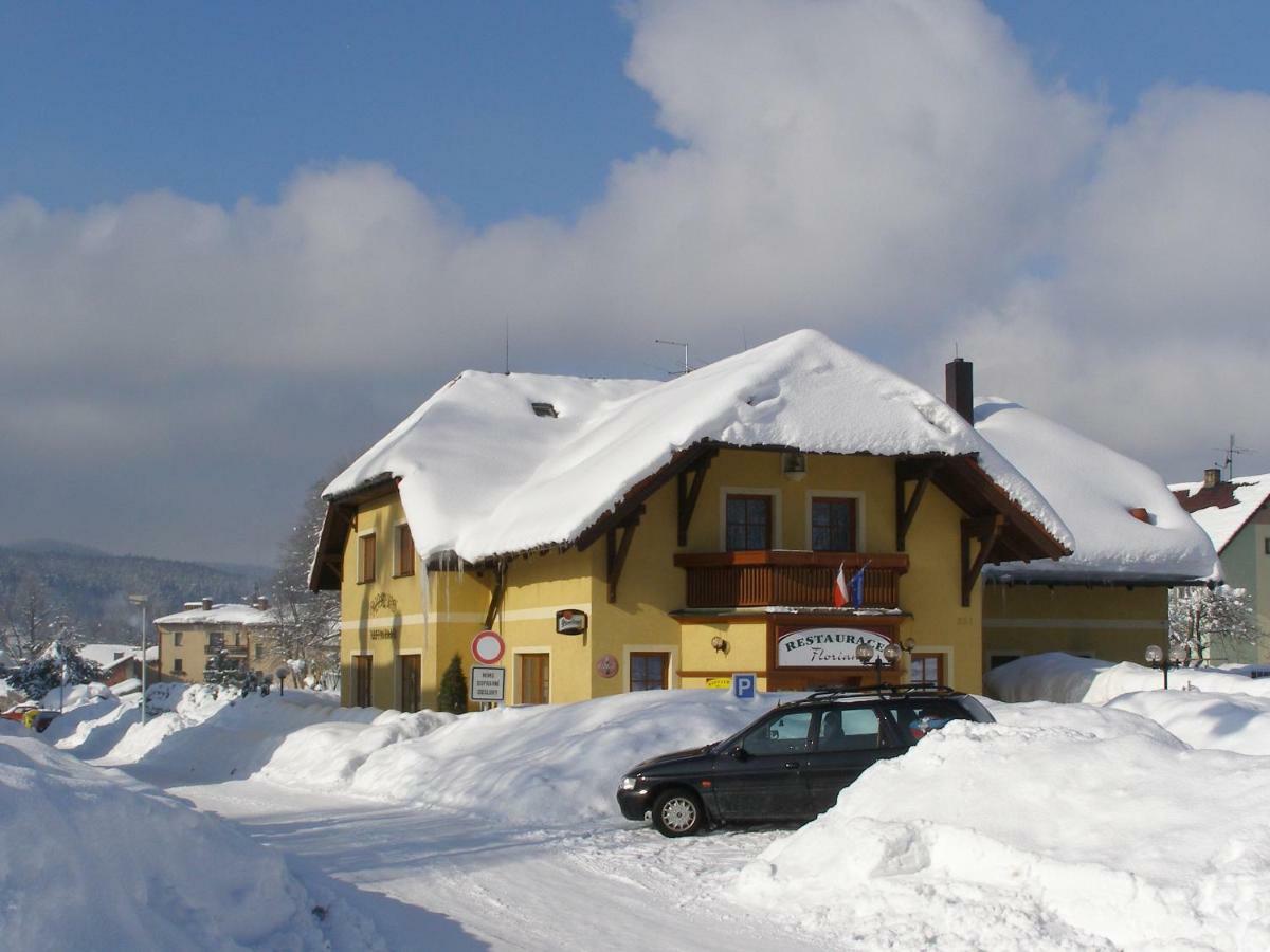 Apartmany Florian Frymburk Luaran gambar