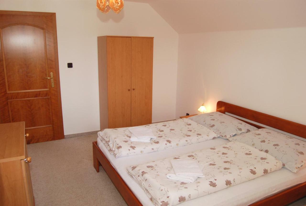Apartmany Florian Frymburk Luaran gambar